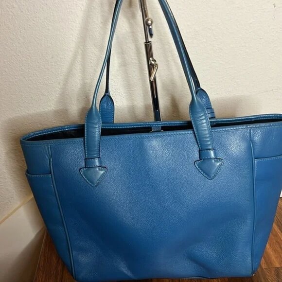 Loewe Calfskin Tote Bag Blue - Picture 2 of 7